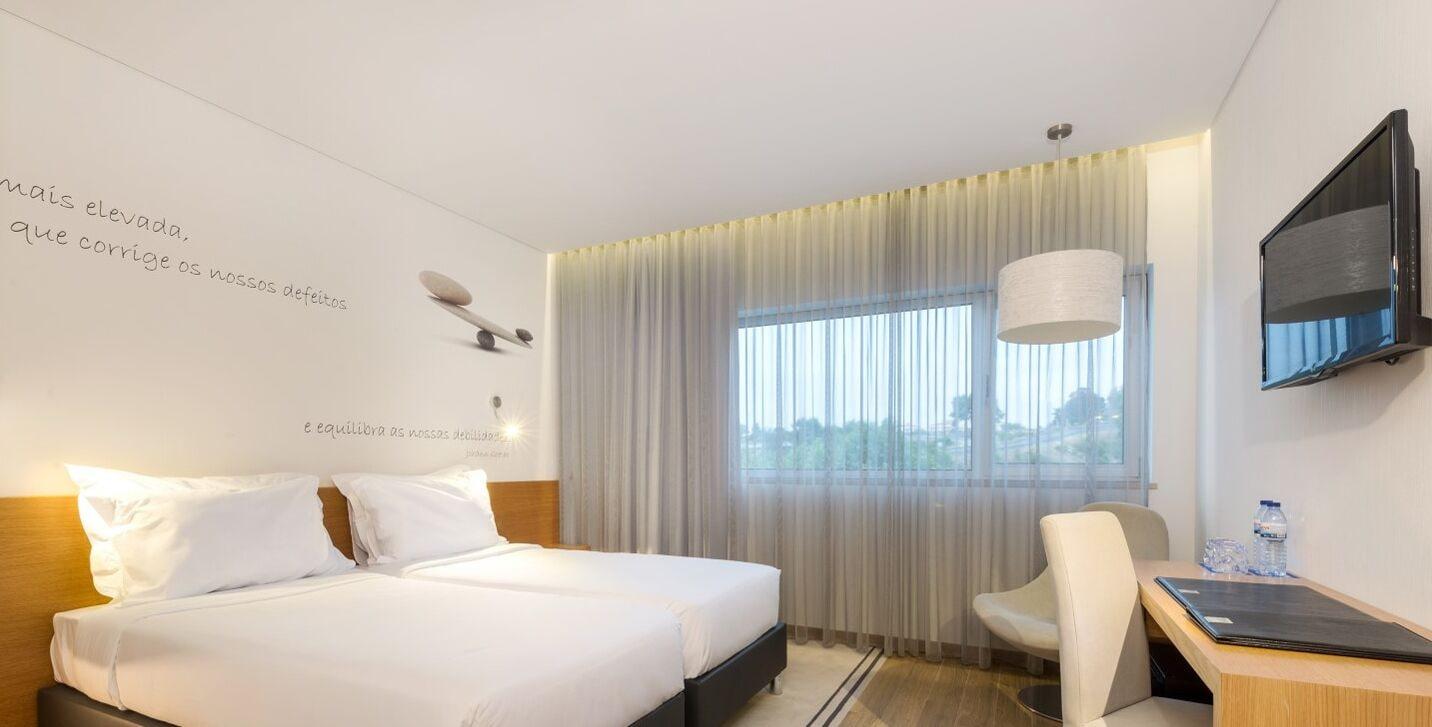 Tryp By Wyndham Leiria Hotel Kültér fotó