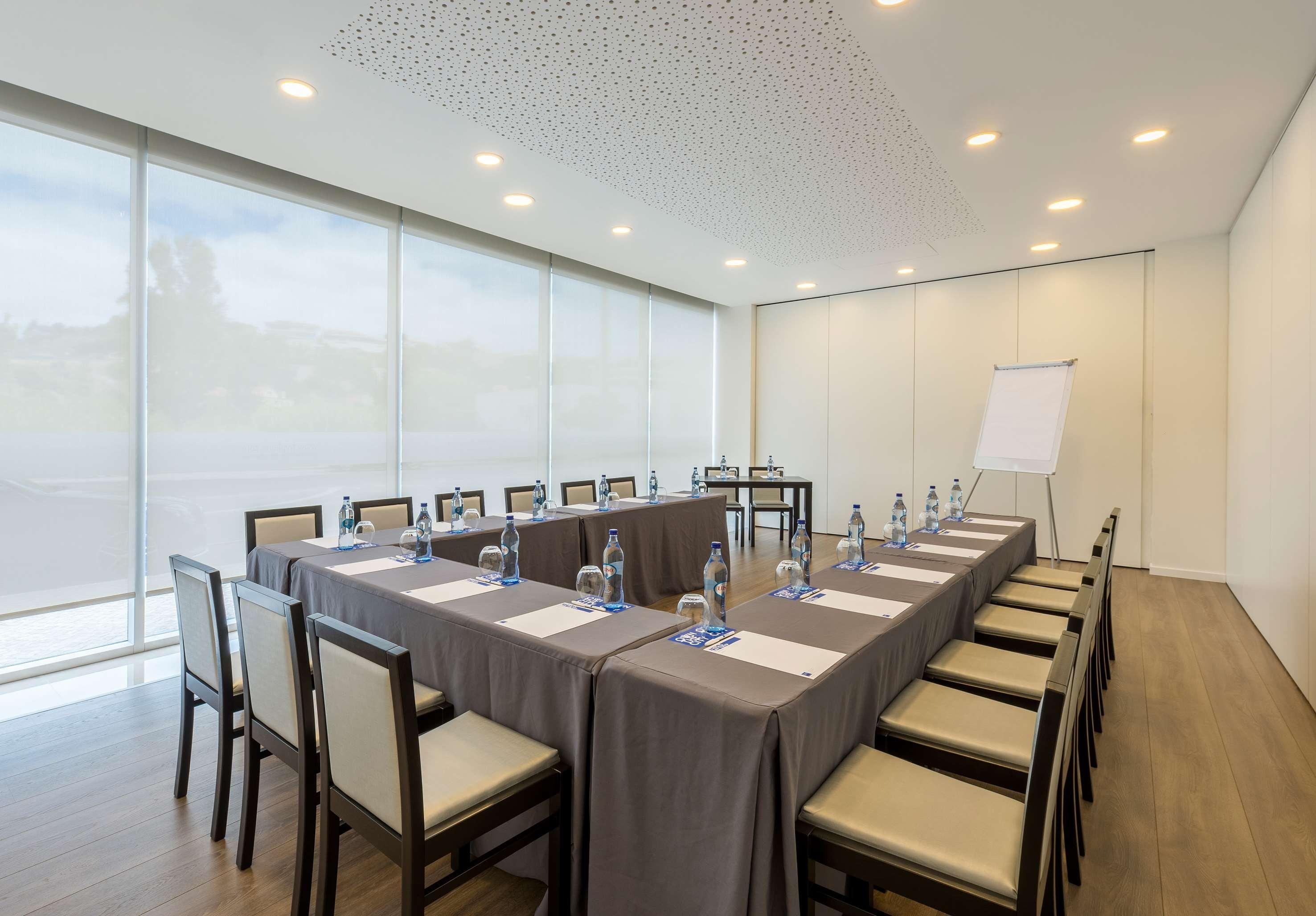 Tryp By Wyndham Leiria Hotel Kültér fotó